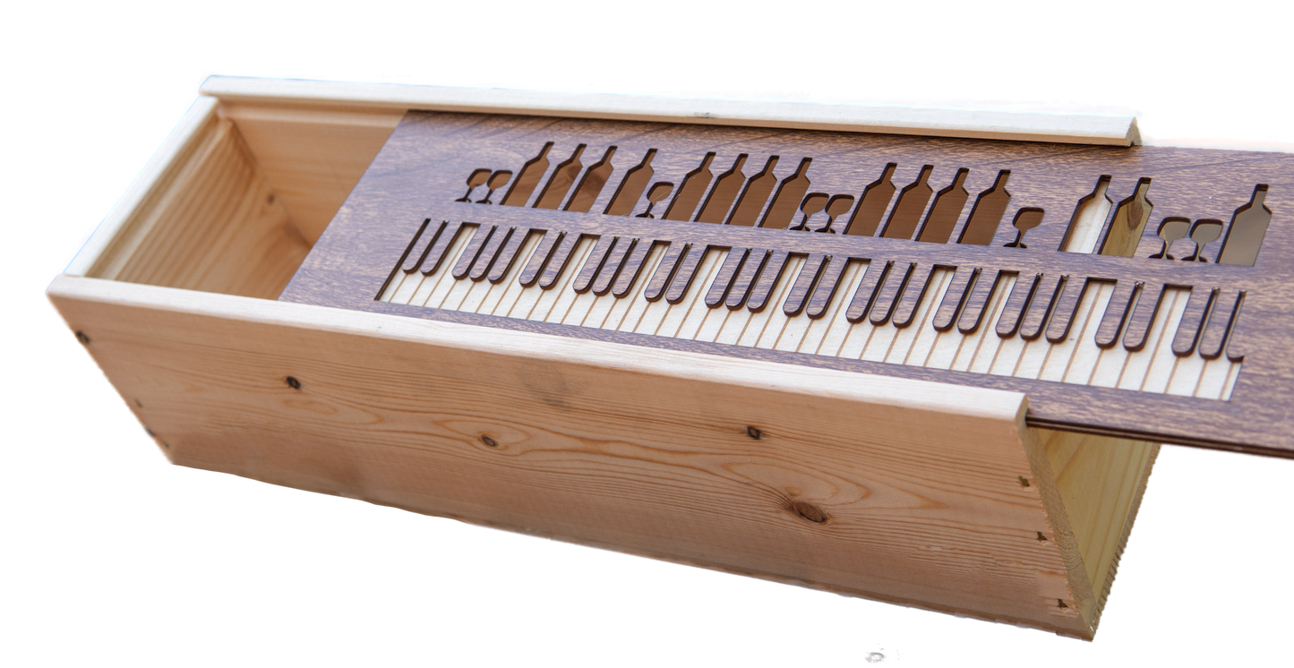 Wijnkistje met piano uitsnede