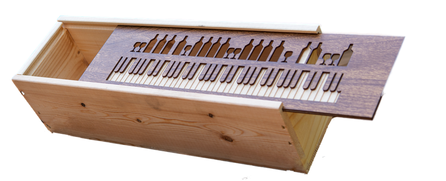 Wijnkistje met piano uitsnede